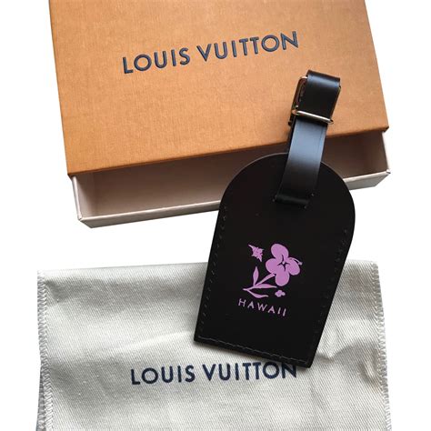 louis vuitton luggage tag hot stamp|louis vuitton vintage suitcase.